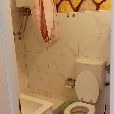 Katica2 *
