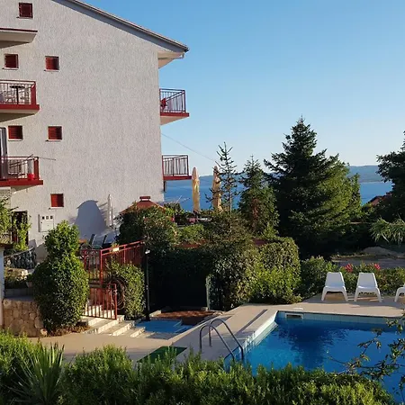 Apartment Katica2 *